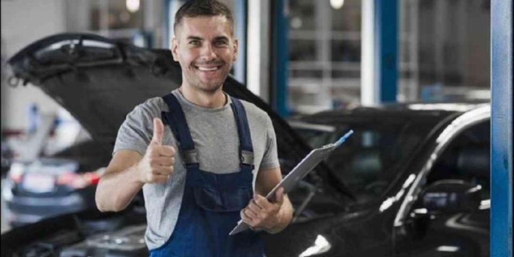 Mức lương của kỹ sư ô tô được phân theo cấp bậc, vị trí như thế nào