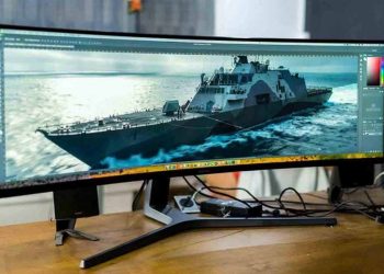 Màn hình LED và màn hình cong có những ưu nhược điểm khác nhau