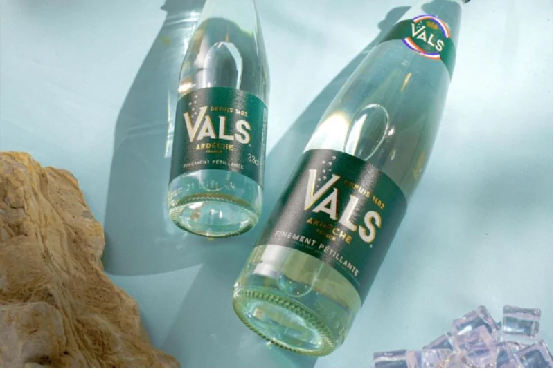 Nước khoáng nhập khẩu dần trở nên phổ biến